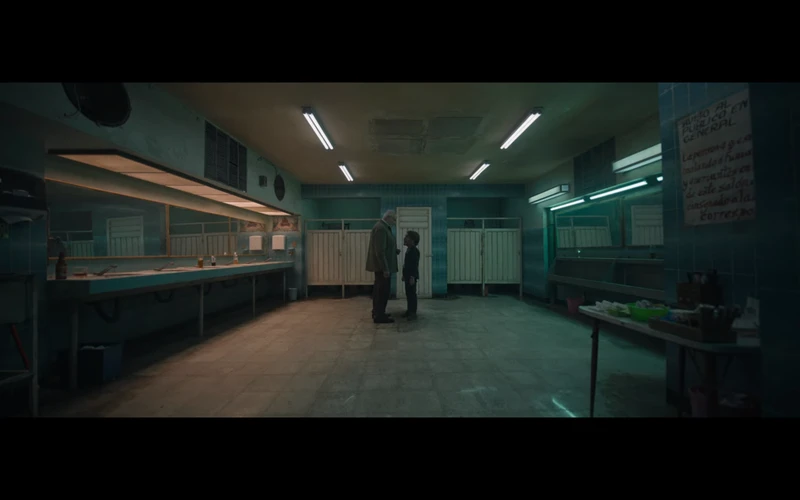 Just a tiny CGI man compared to pops.