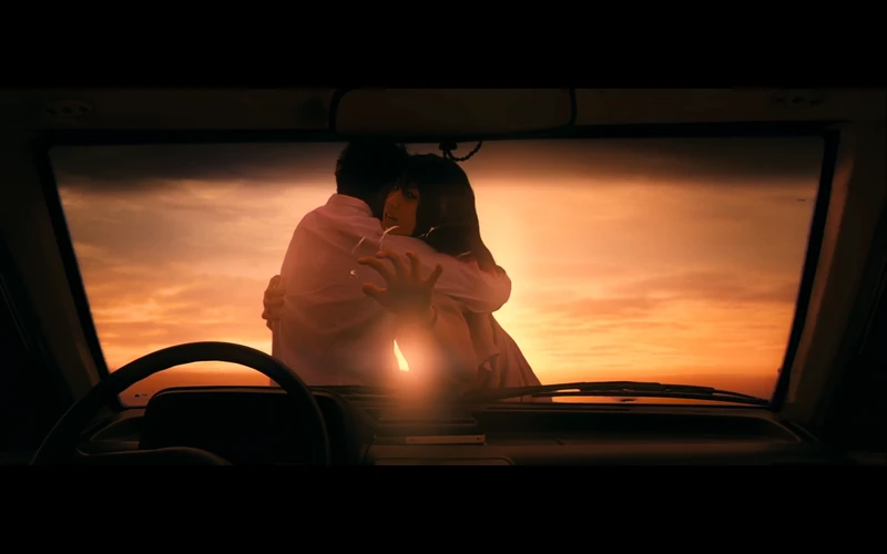 Vampires can scratch glass.