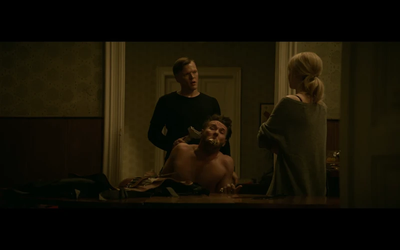 Oh yeah, they fall in love. Oh yeah, they fall in love.