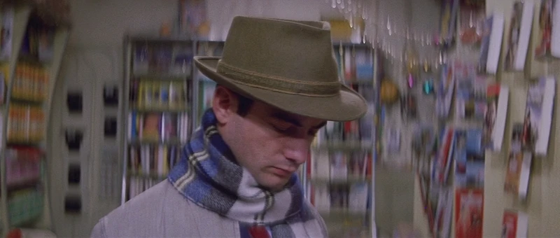 The film features a lack of focus. The film features a lack of focus.