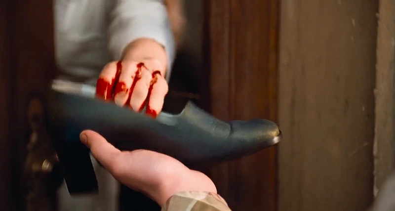 You know, the 90s lip. You know, the 90s lip.