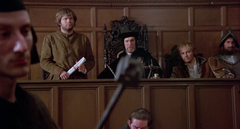 They stuck an old chair in there to make it feel real.