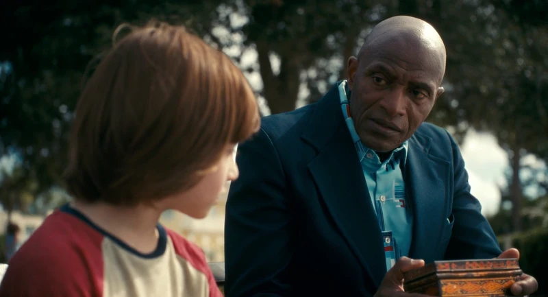 Stephen King does not make it easier on the film directors. Stephen King does not make it easier on the film directors.